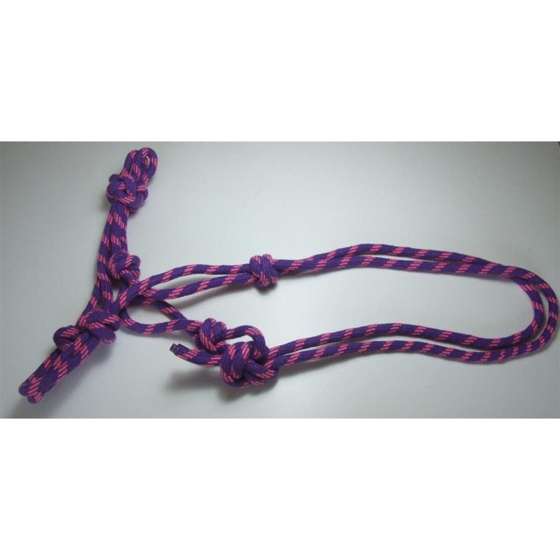 Adjustable knotted rope halter